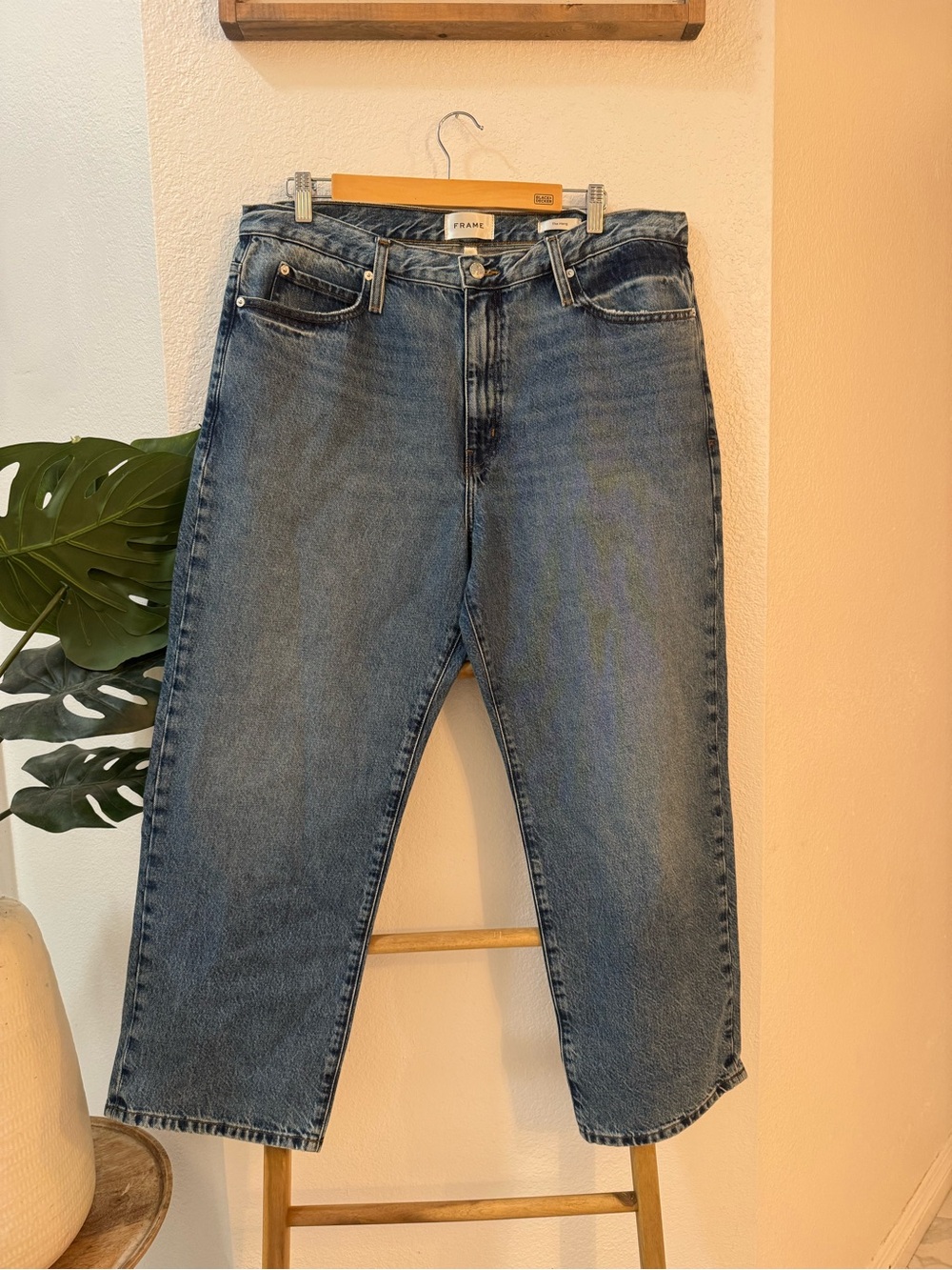 Frame Denim Light Blue Straight-Leg Jeans - Picture 3 of 11